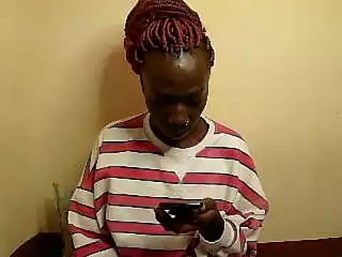 petite_spice23 on StripChat 