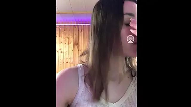 Phoenix1111111 on StripChat 