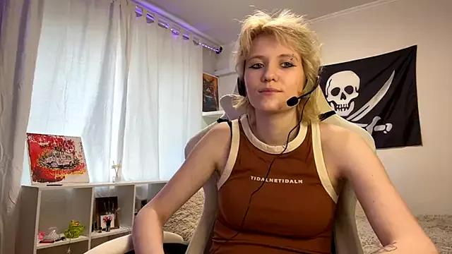 PirateFlower on StripChat 