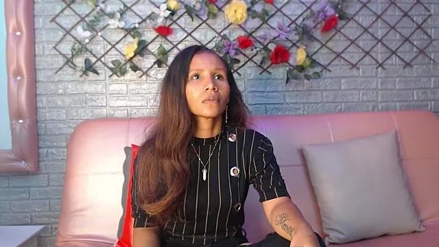 Ponny_Evanss on StripChat 
