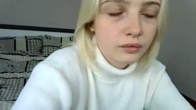 pursi_meow777 on StripChat 