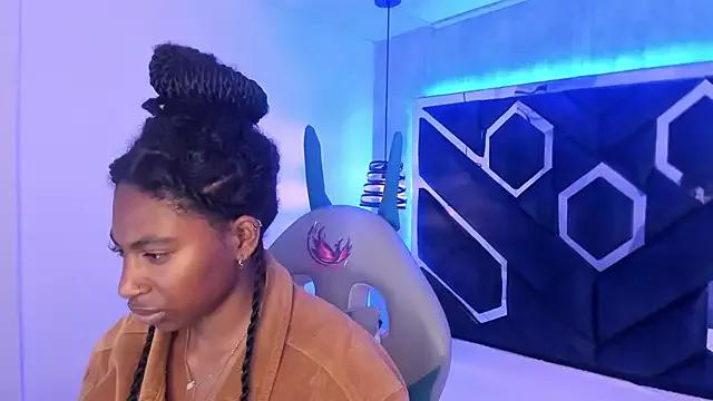 Queen_perla_ on StripChat 
