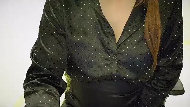 Queen_Sakhi on StripChat 