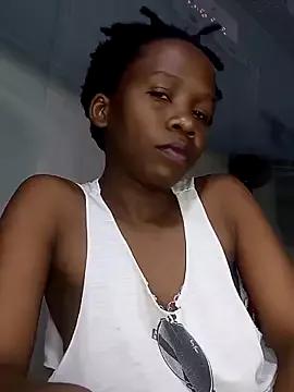 Queentesi on StripChat 