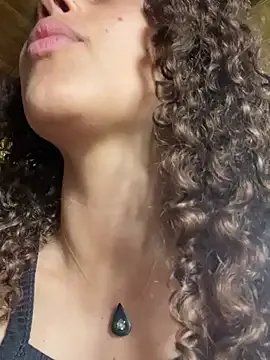 Rati_Curly — Show ass