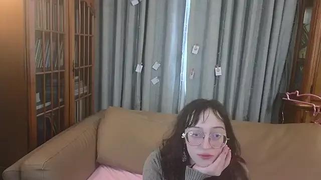 RexellaBate on StripChat 