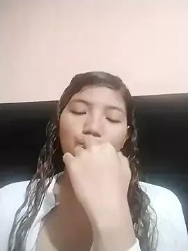 Risitos_18 on StripChat 