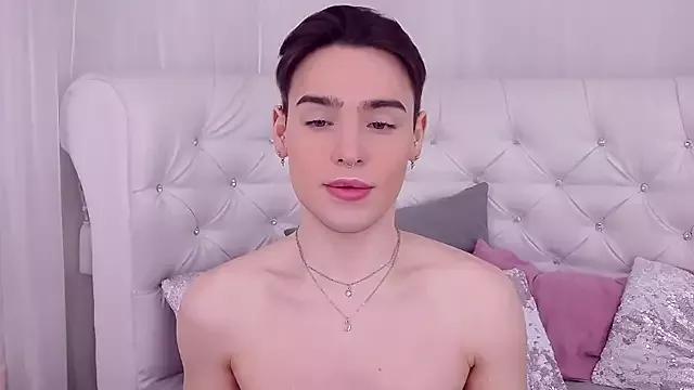 RobbyCharming on StripChat 