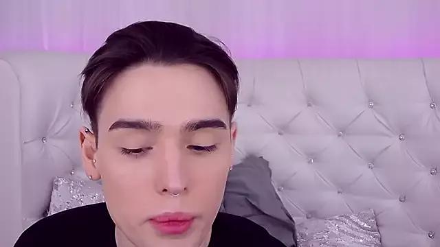 RobbyCharming on StripChat 