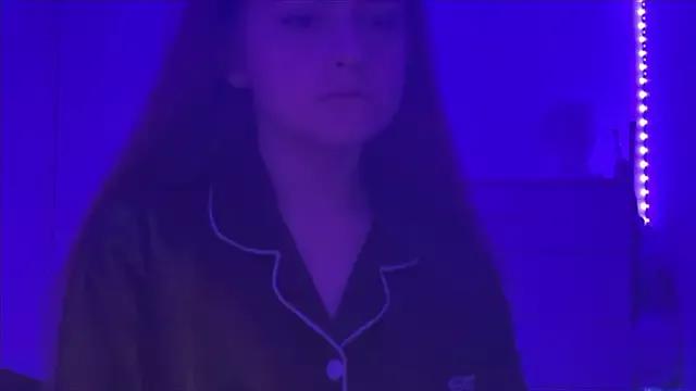 saddeninggg on StripChat 