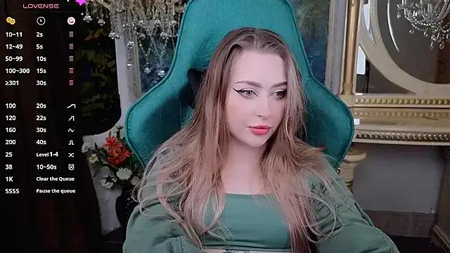 SalemSora on StripChat 