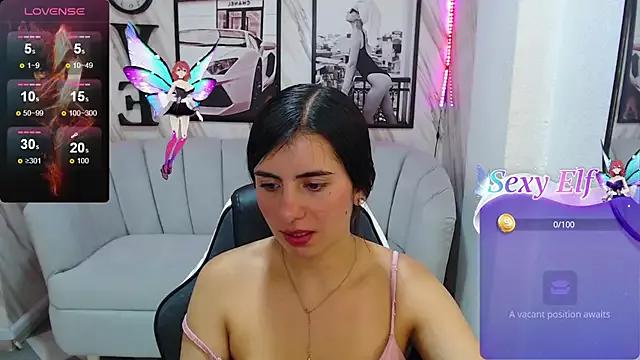 Samantha_b_ on StripChat 
