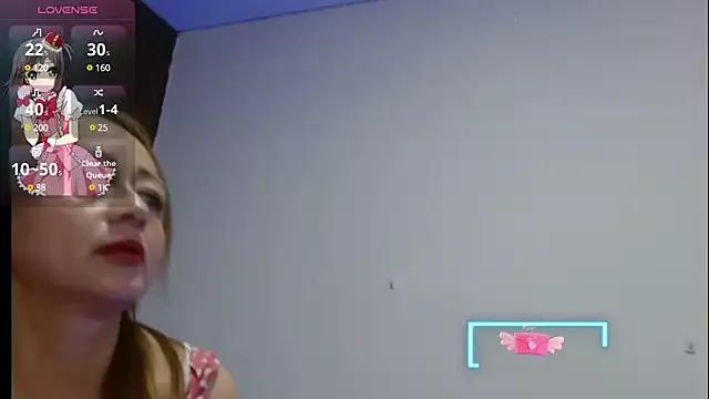 Samantha_Lx on StripChat 