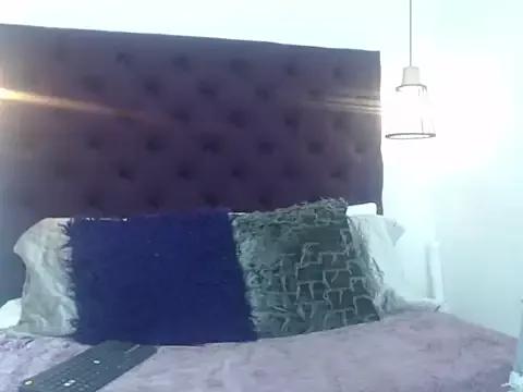 Samantha_Pulido on StripChat 