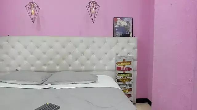 Samanttha_Ferrerr on StripChat 