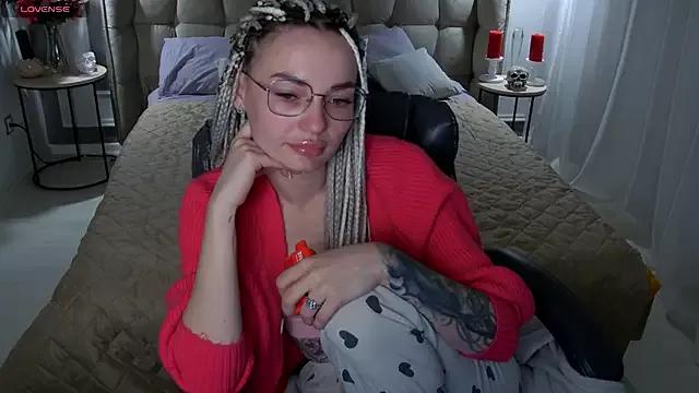 Sandra_Moor on StripChat 