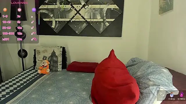 SARAMISHA — Let me be you girl and your hot lover 