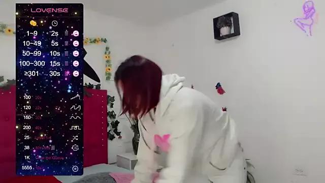 Sasha_missHot_ on StripChat 