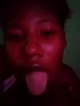 Scarlet_Gil on StripChat 