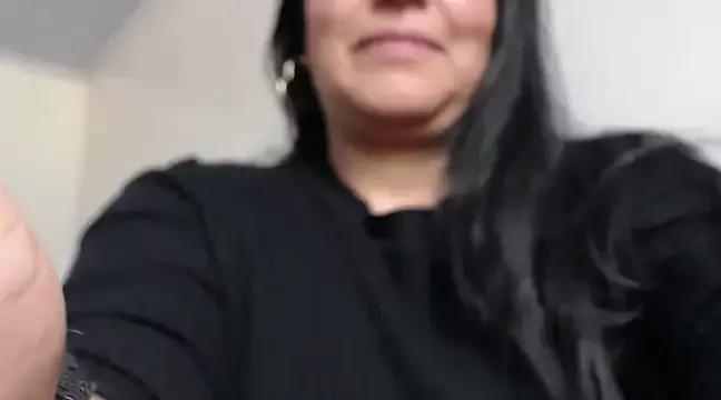 SelinaSky on StripChat 