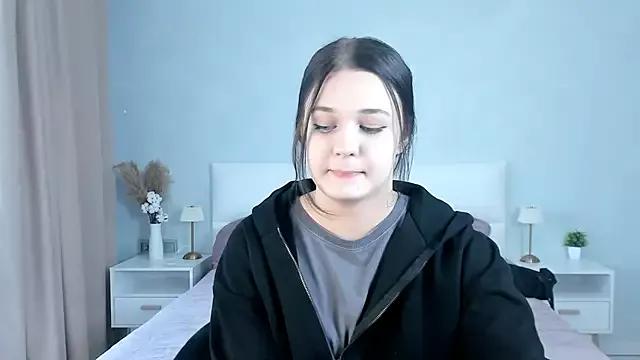 SilviaClemon on StripChat 