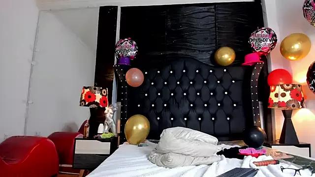 Skarleth-Hot- on StripChat 