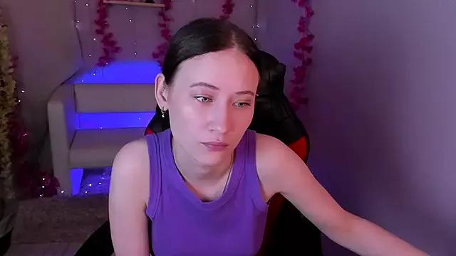 SoffyRoss on StripChat 