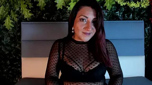 Sofiaa_Milf on StripChat 