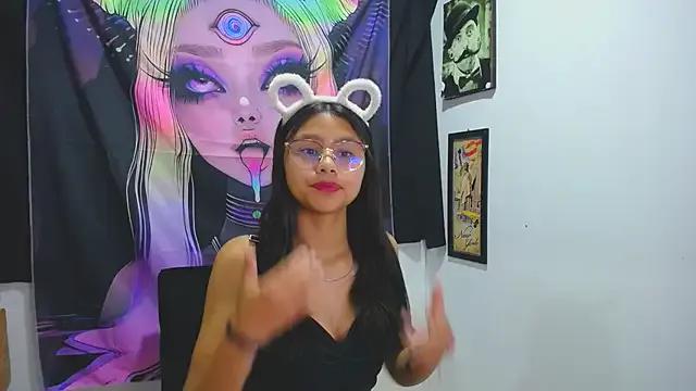 StripChat SofieLove_01 is Freechat SofieLove_01 — control my toy 2min+photo