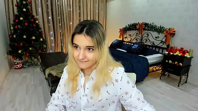 SollarSmilee on StripChat 