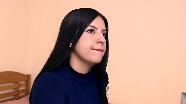 Sophie_petit1 on StripChat 