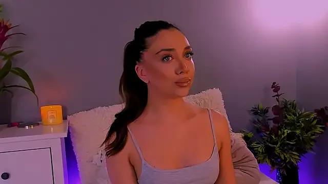 SophieKeys on StripChat 