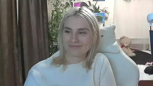 SophieMiss on StripChat 