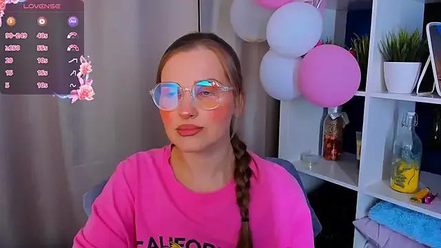 StacyHotty on StripChat 