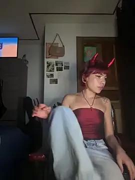 Star_loveee on StripChat 