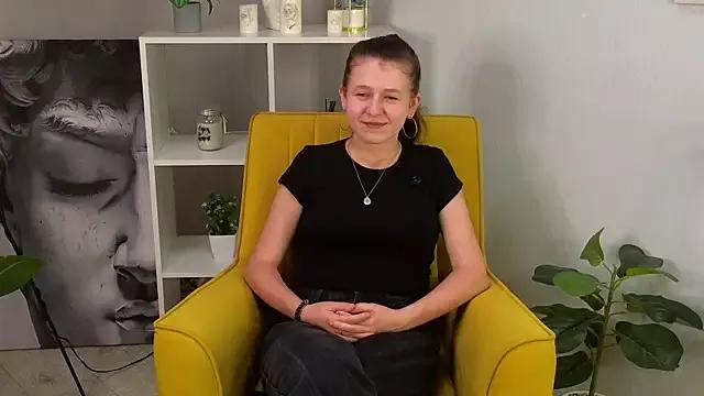 SunnivaHewson on StripChat 