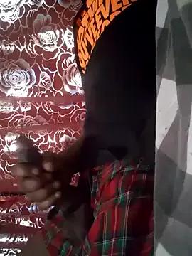 sunnybigd24 on StripChat 