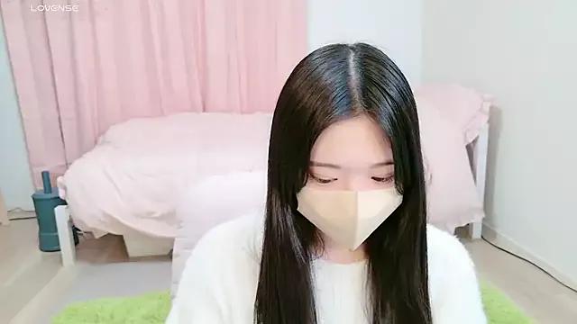suzuuuuu on StripChat 