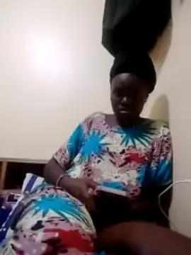 sweet-melanin03 on StripChat 