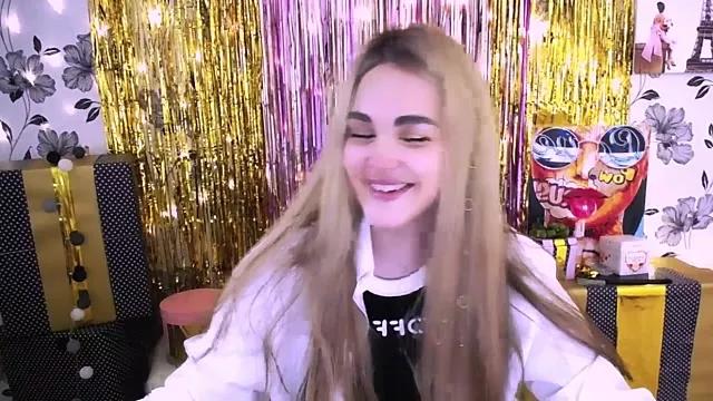Sweet_smile_s on StripChat 