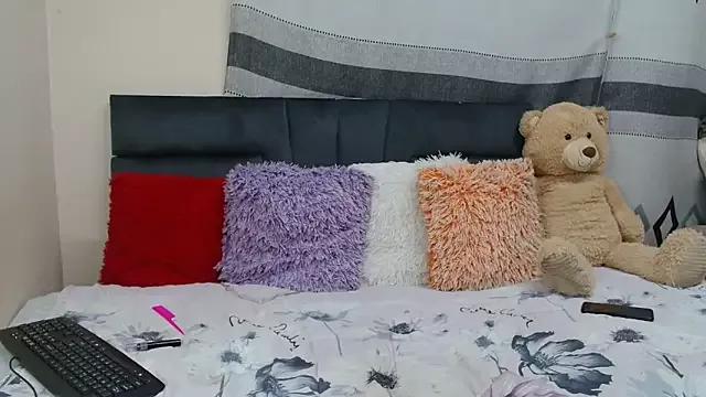 SweetBettyxx22 on StripChat 