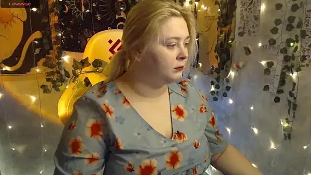 SweetKuromi on StripChat 