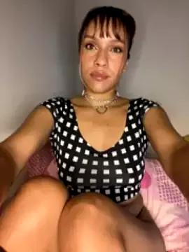 SweetLya on StripChat 