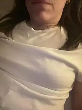 SweetMia36UK on StripChat 