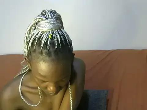 tatiana300 on StripChat 
