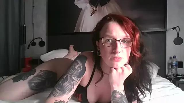 tattooedSammie on StripChat 