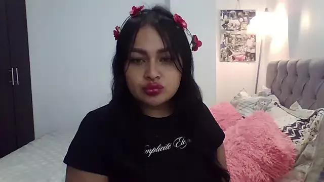 Thalia_sexlips on StripChat 