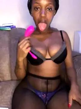 tinny_slimthick on StripChat 