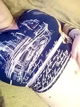 tinnylolly01 on StripChat 