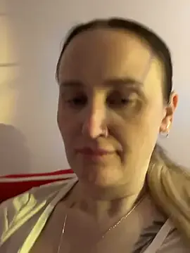 TomilaSi model from StripChat